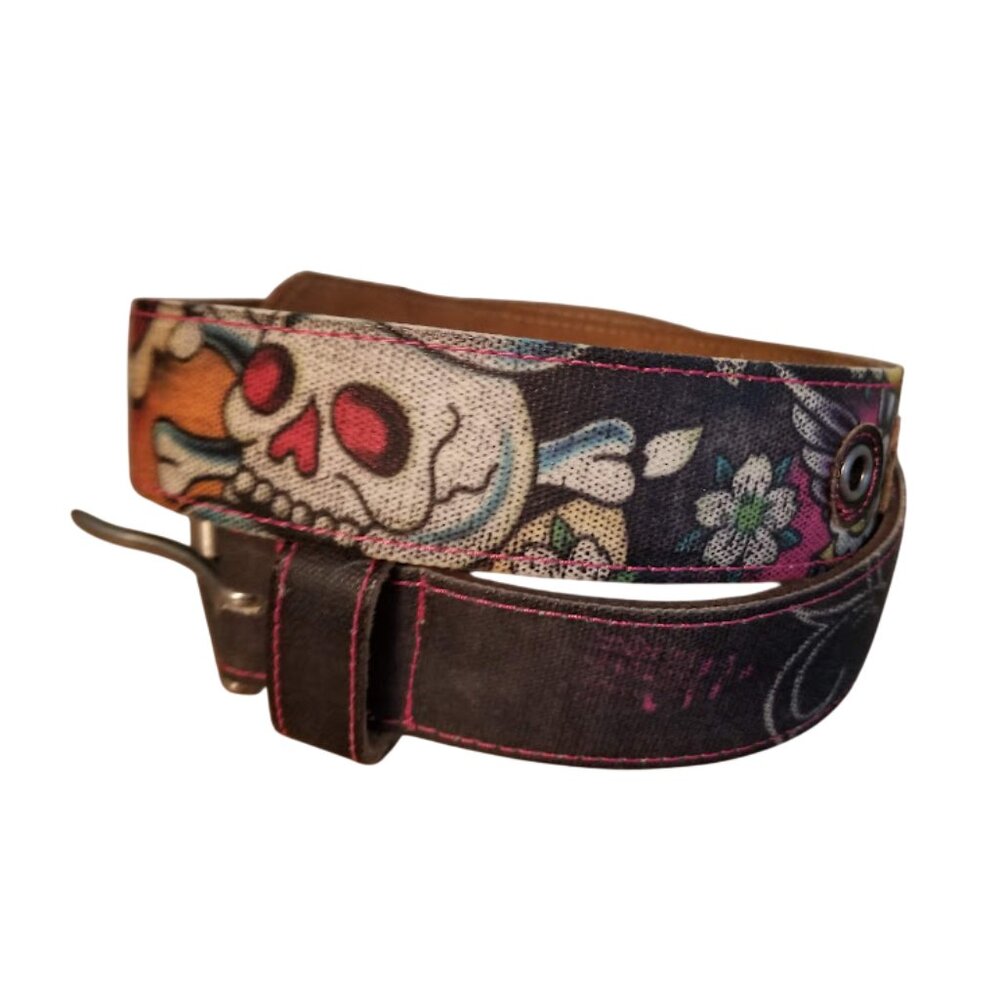 Ed Hardy by Christian Audigier Belt. Style number EH3332. Sz S, Art Skull Flower